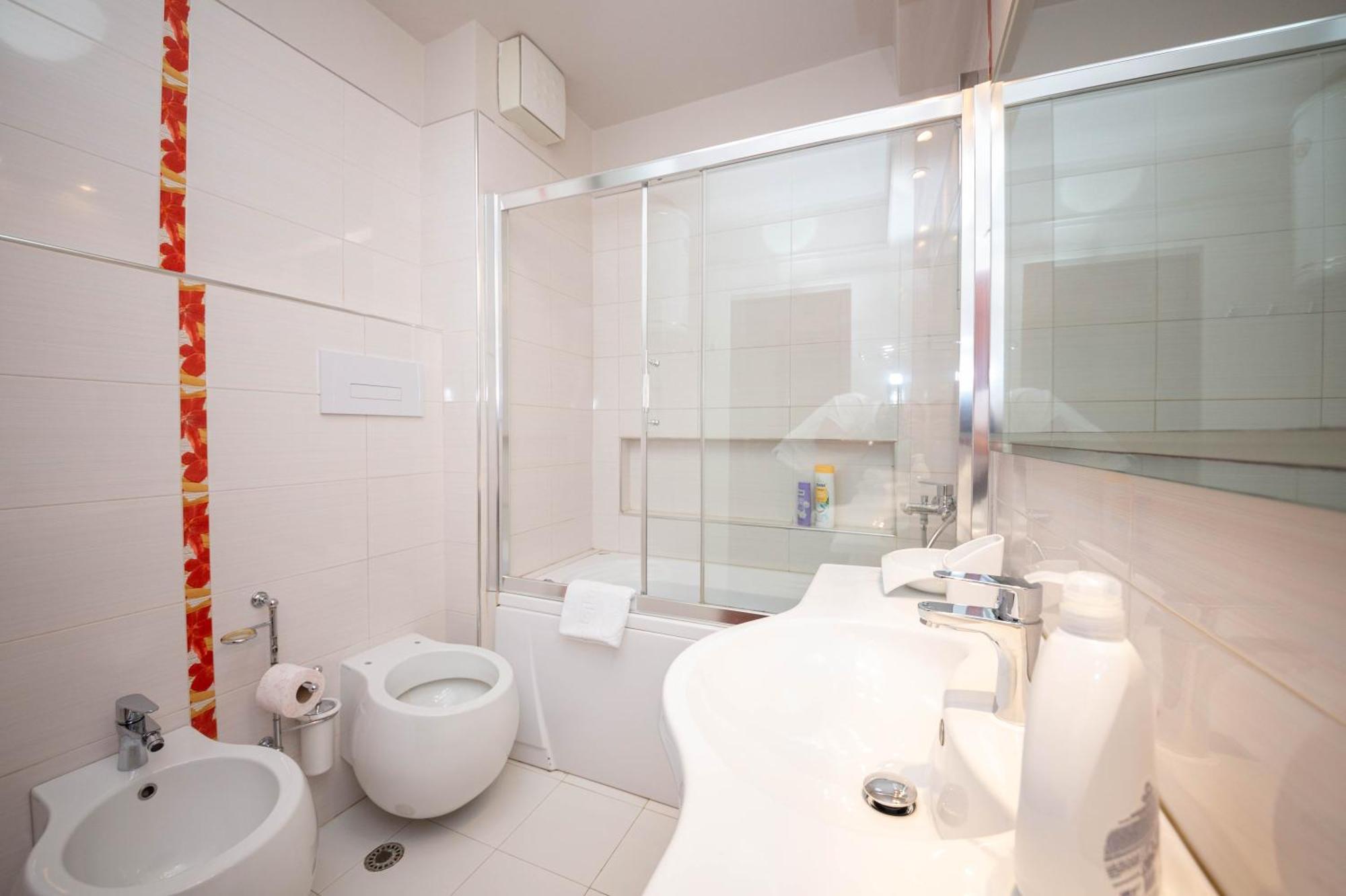 Blloku Unique Apartments 3 Τίρανα Εξωτερικό φωτογραφία