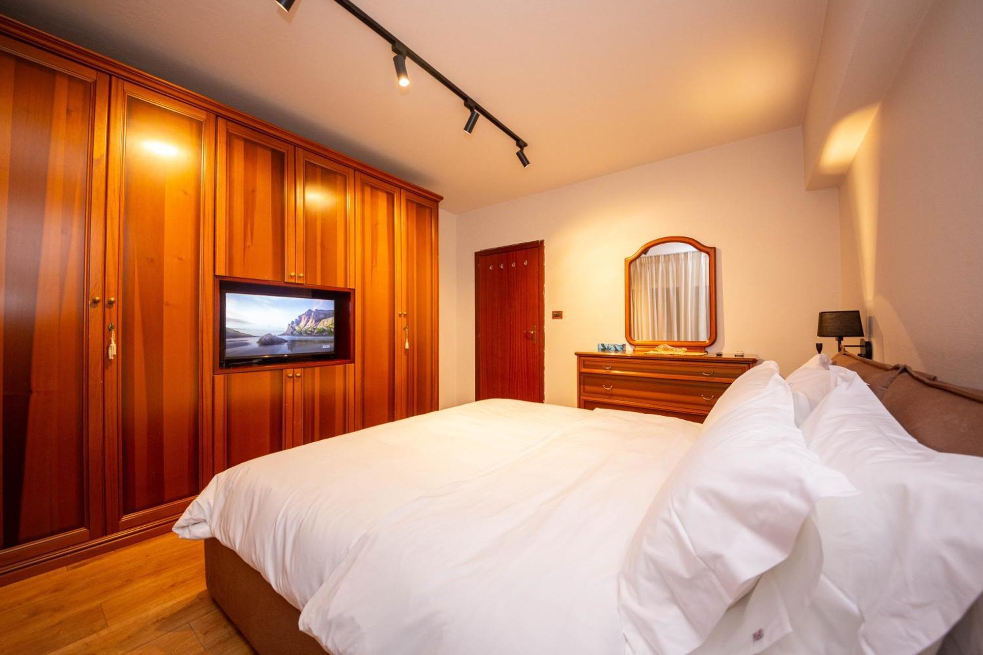 Blloku Unique Apartments 3 Τίρανα Εξωτερικό φωτογραφία