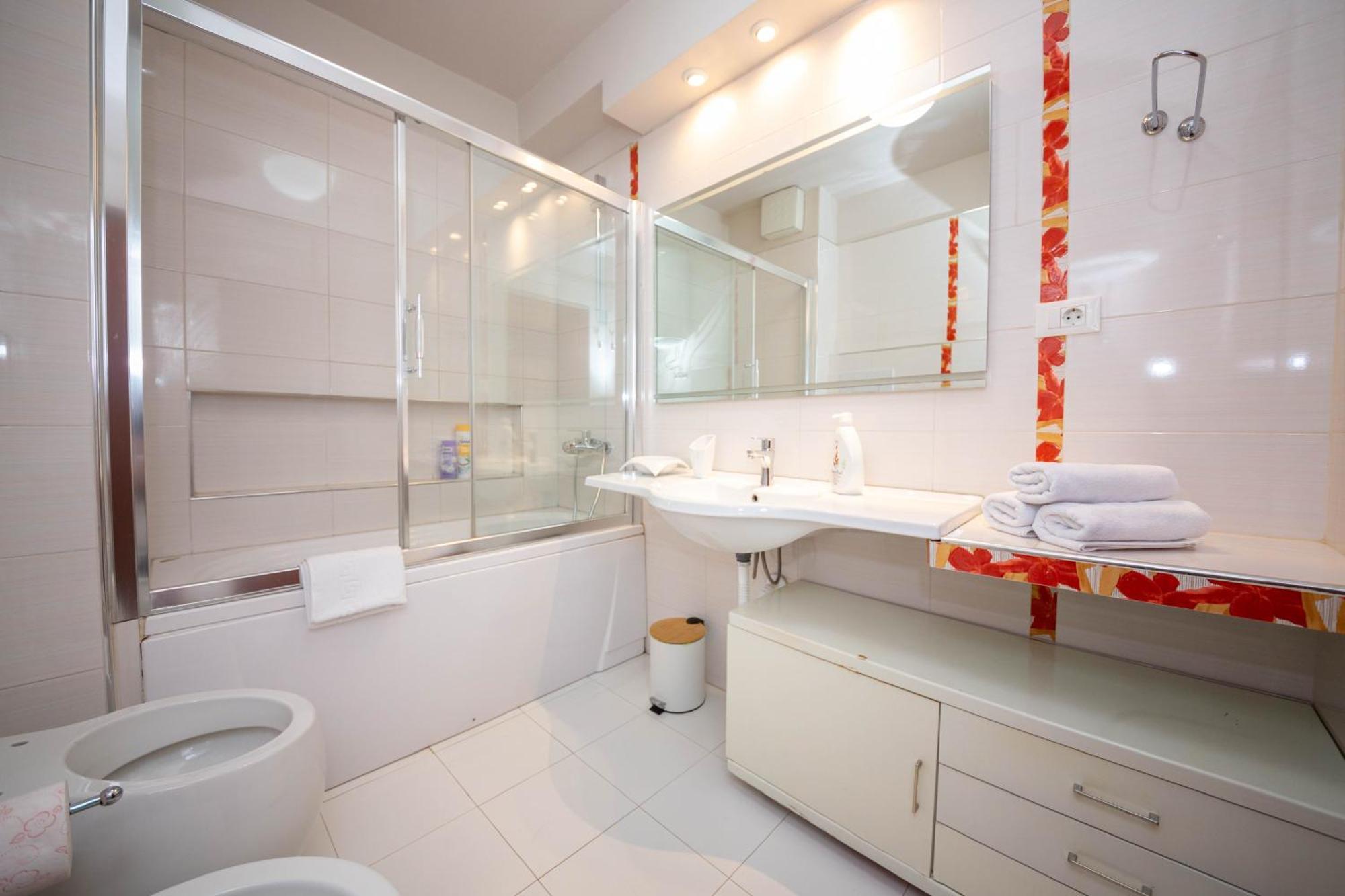 Blloku Unique Apartments 3 Τίρανα Εξωτερικό φωτογραφία